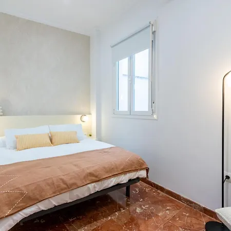 Exclusivo En Triana Seville